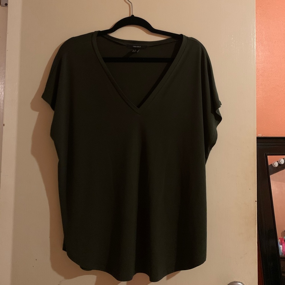 Short sleeve top